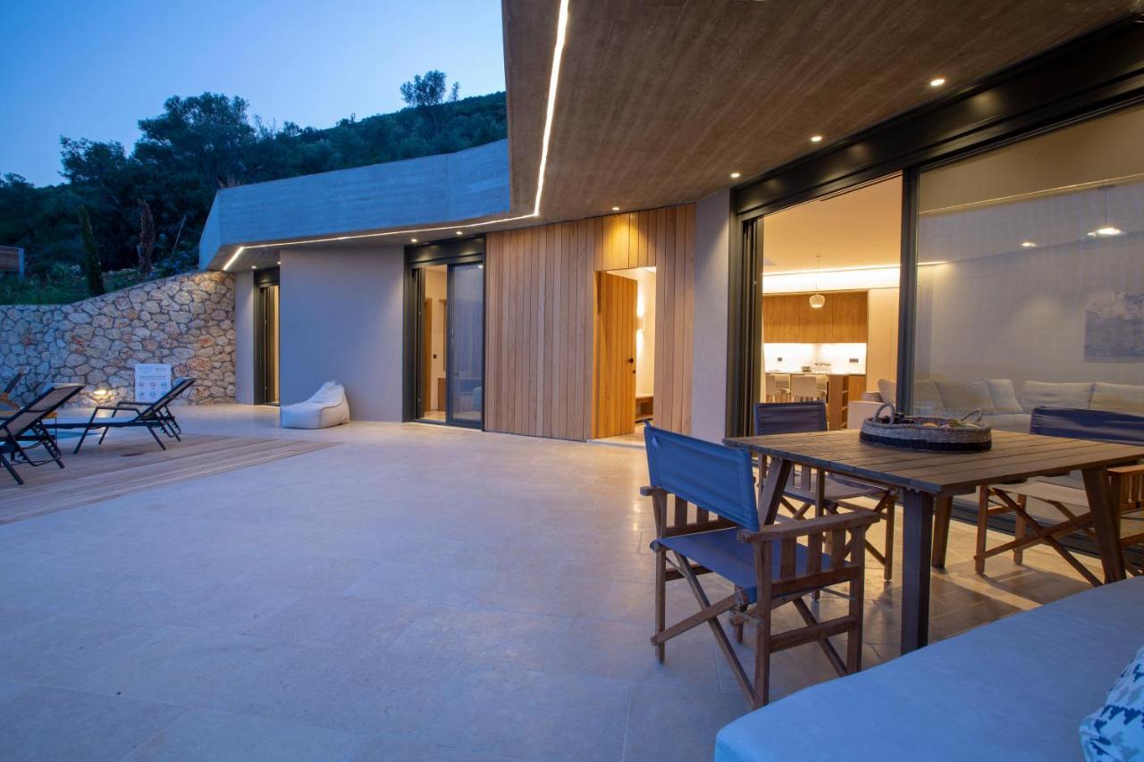 Blooms Of Sivota Bay - Luxury Villas With Private Heated Pool Extérieur photo