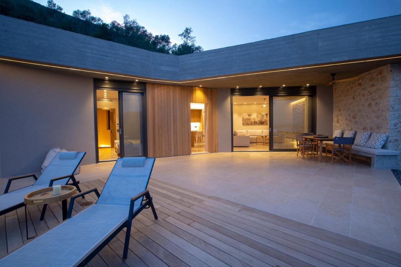 Blooms Of Sivota Bay - Luxury Villas With Private Heated Pool Extérieur photo