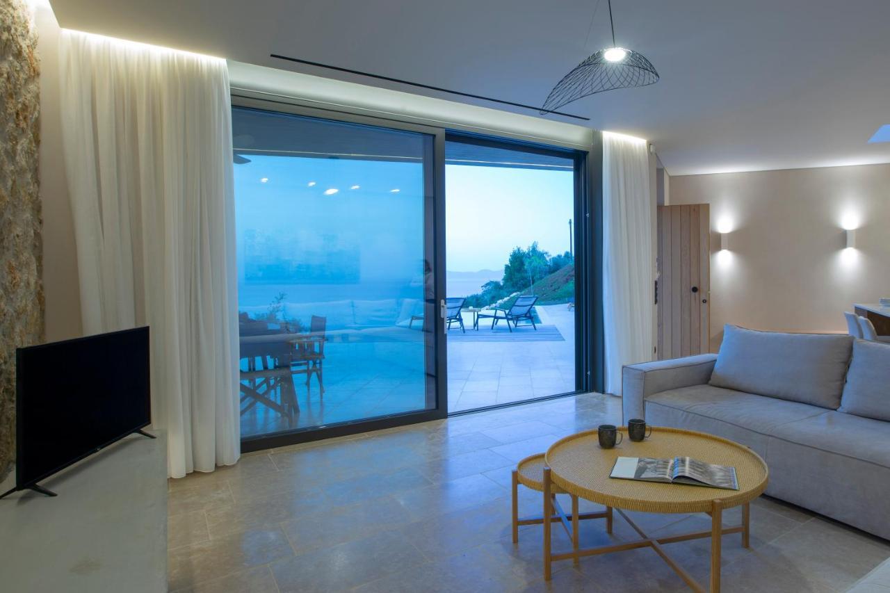 Blooms Of Sivota Bay - Luxury Villas With Private Heated Pool Extérieur photo